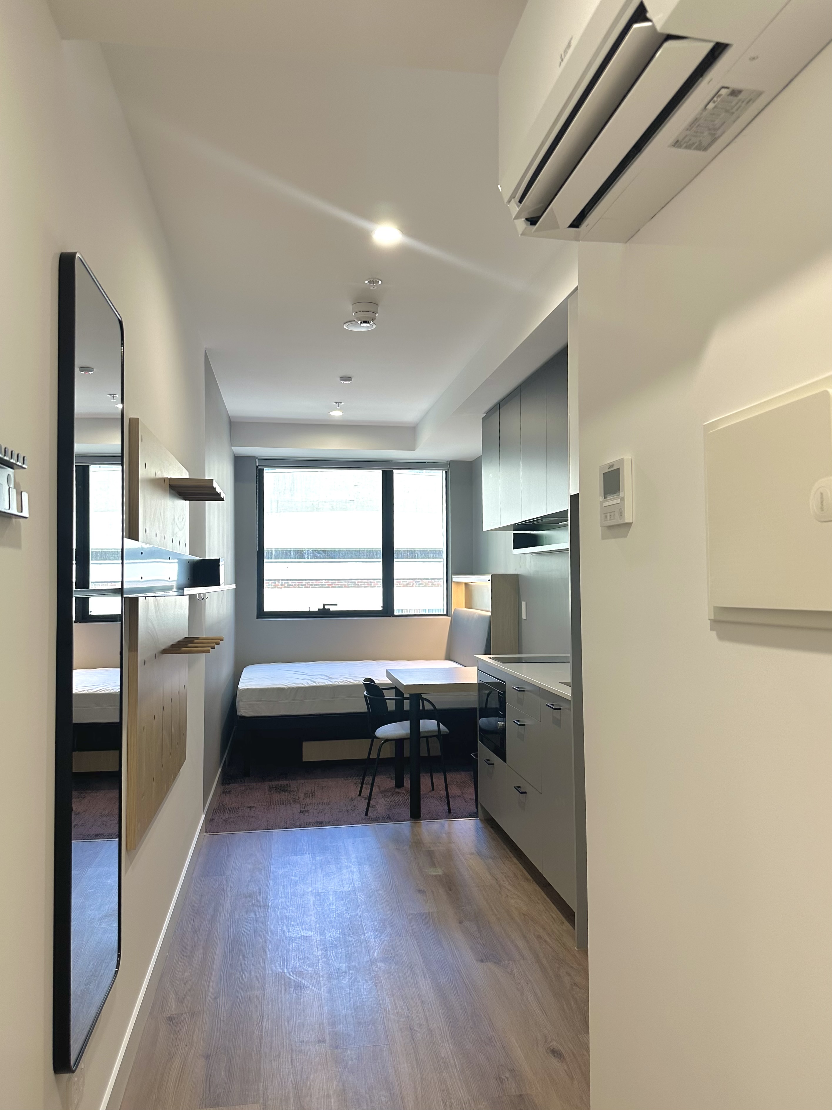 Large Double Studio - The Switch Vic Market