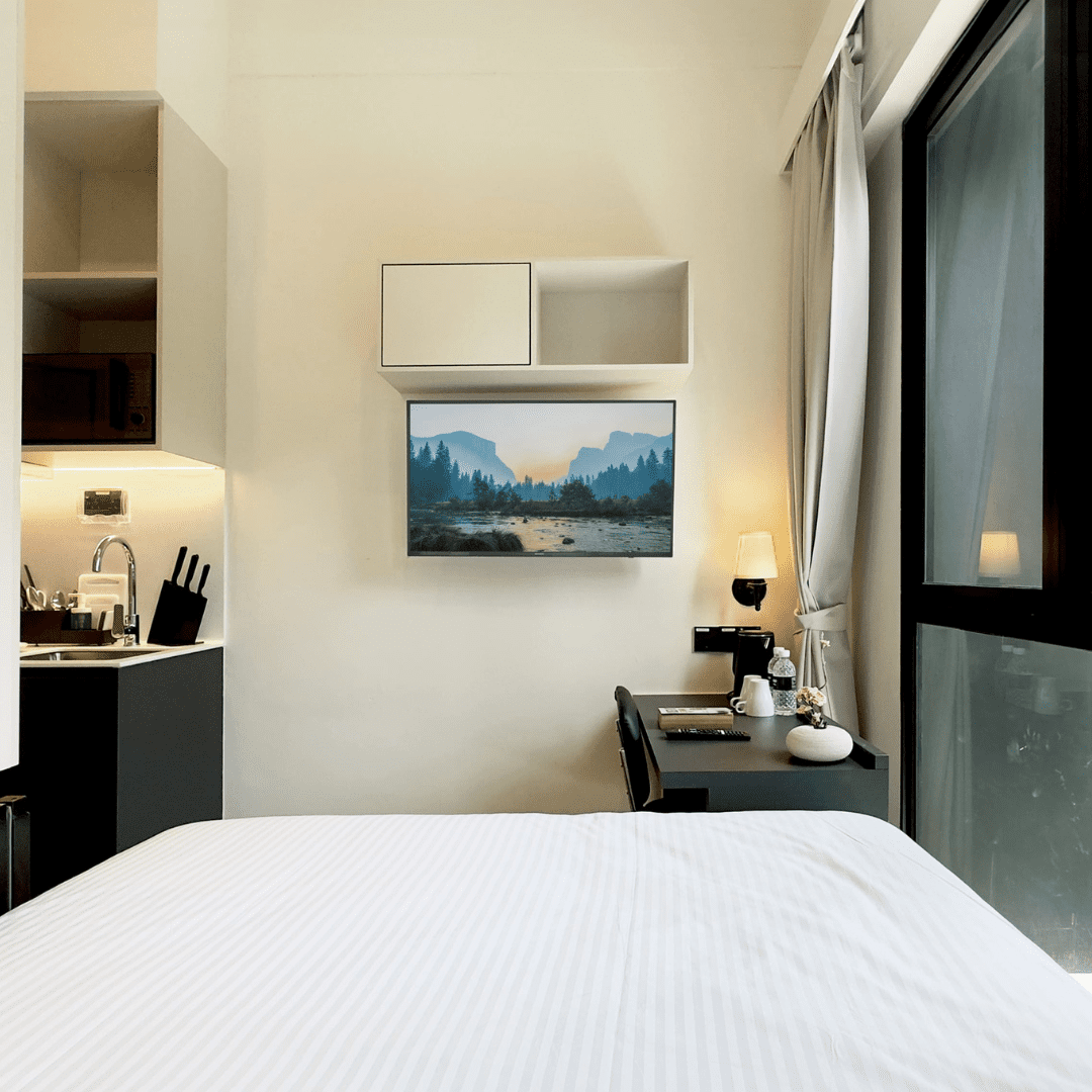 Premier Studio (Non-Window) - 288 River Valley