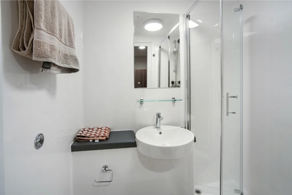 Luxury Studio Top Floor - Stanley Studios - Dundee