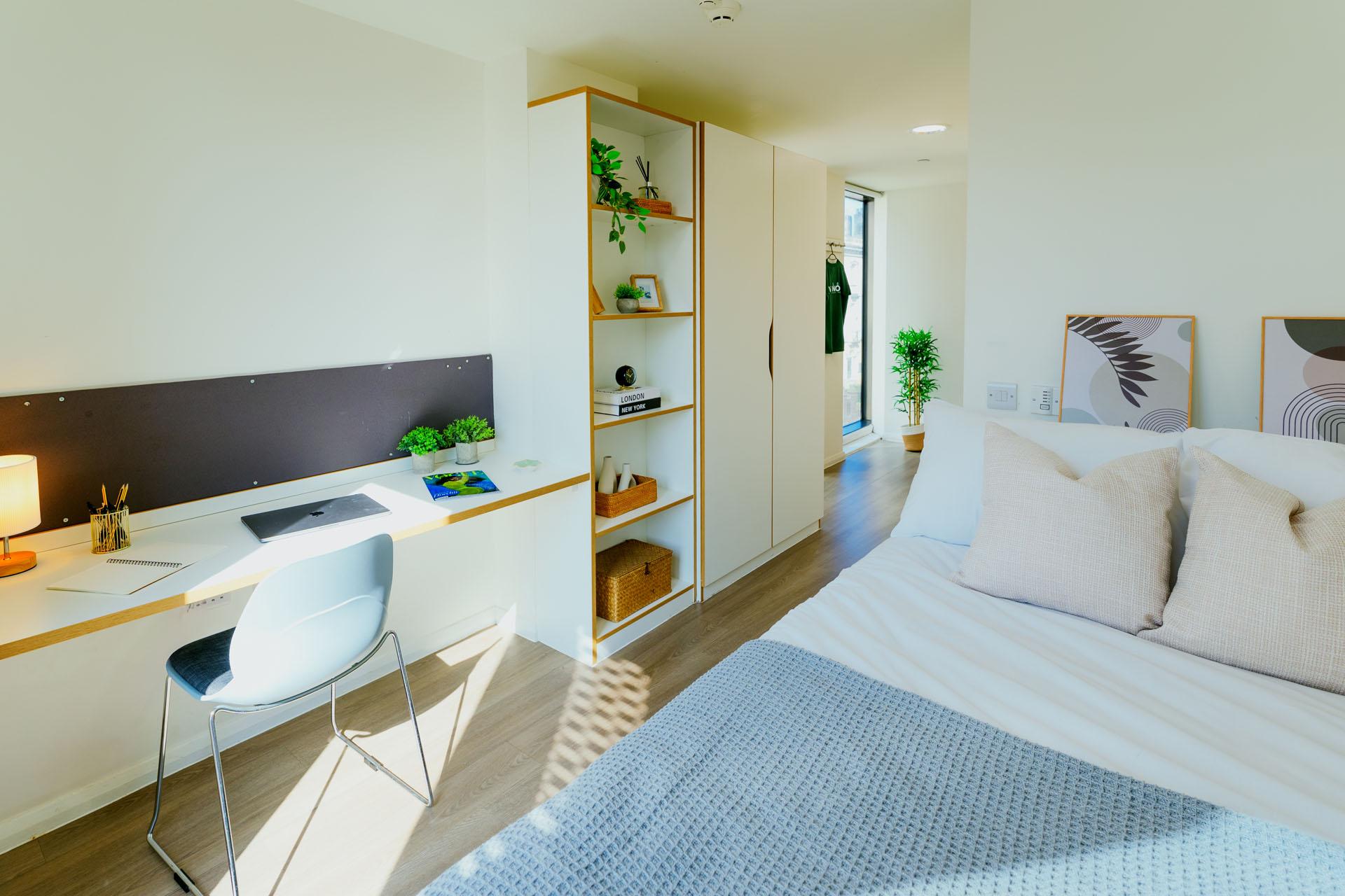 Silver En Suite - Bridge Street Exchange