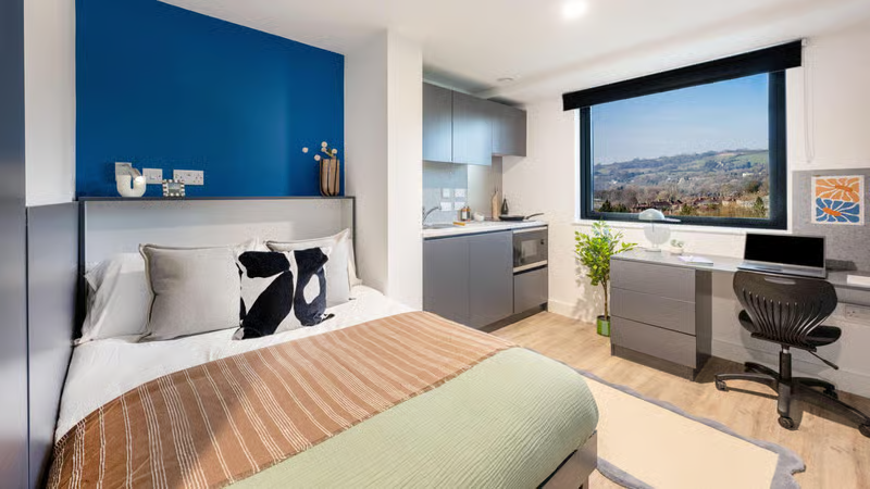 Premium Plus Studio - Hollis Wharf