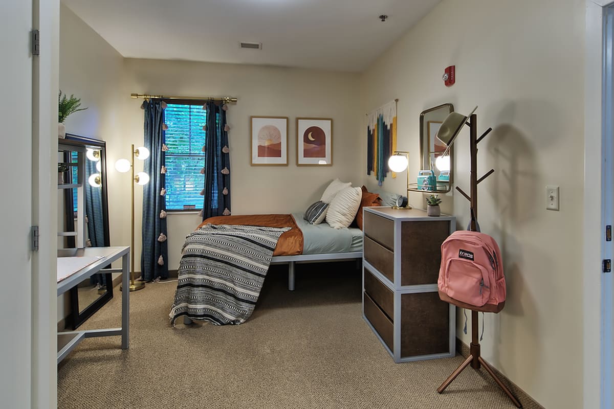 4B4B - Twin River Commons