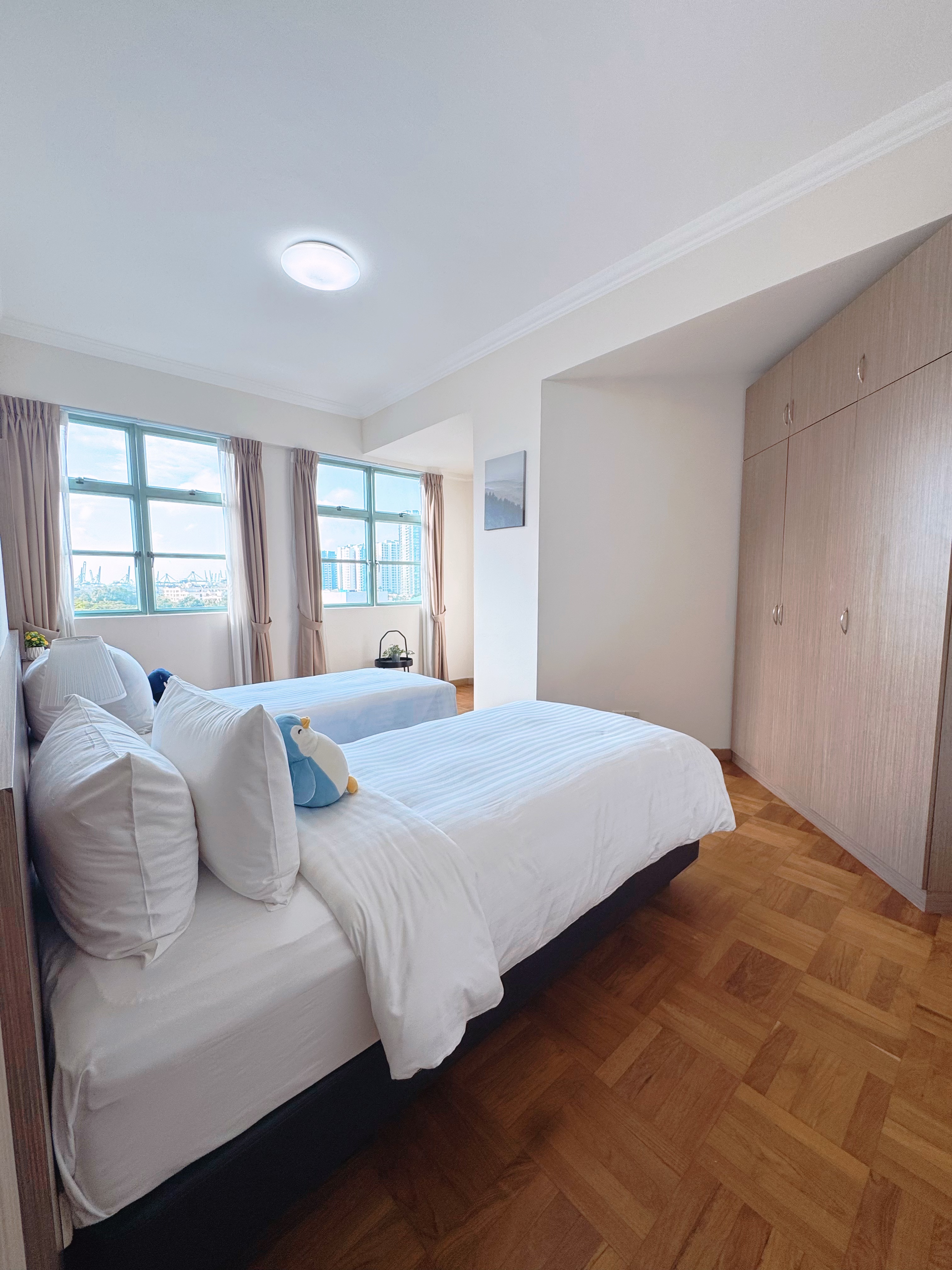 Master Bedroom Double Room - Western Apartment