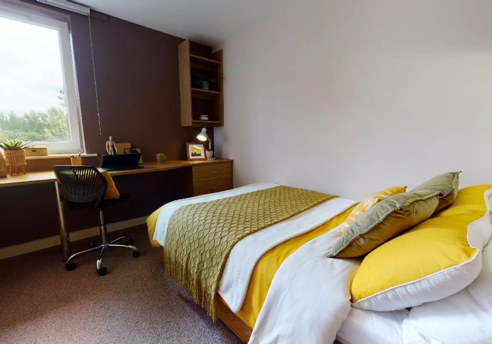 Bronze En Suite - iQ Leeds