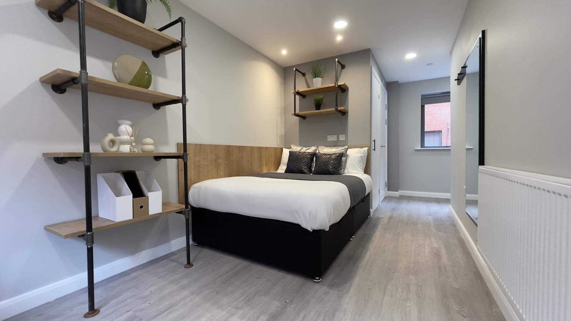 Gold En-suite - Electric Press