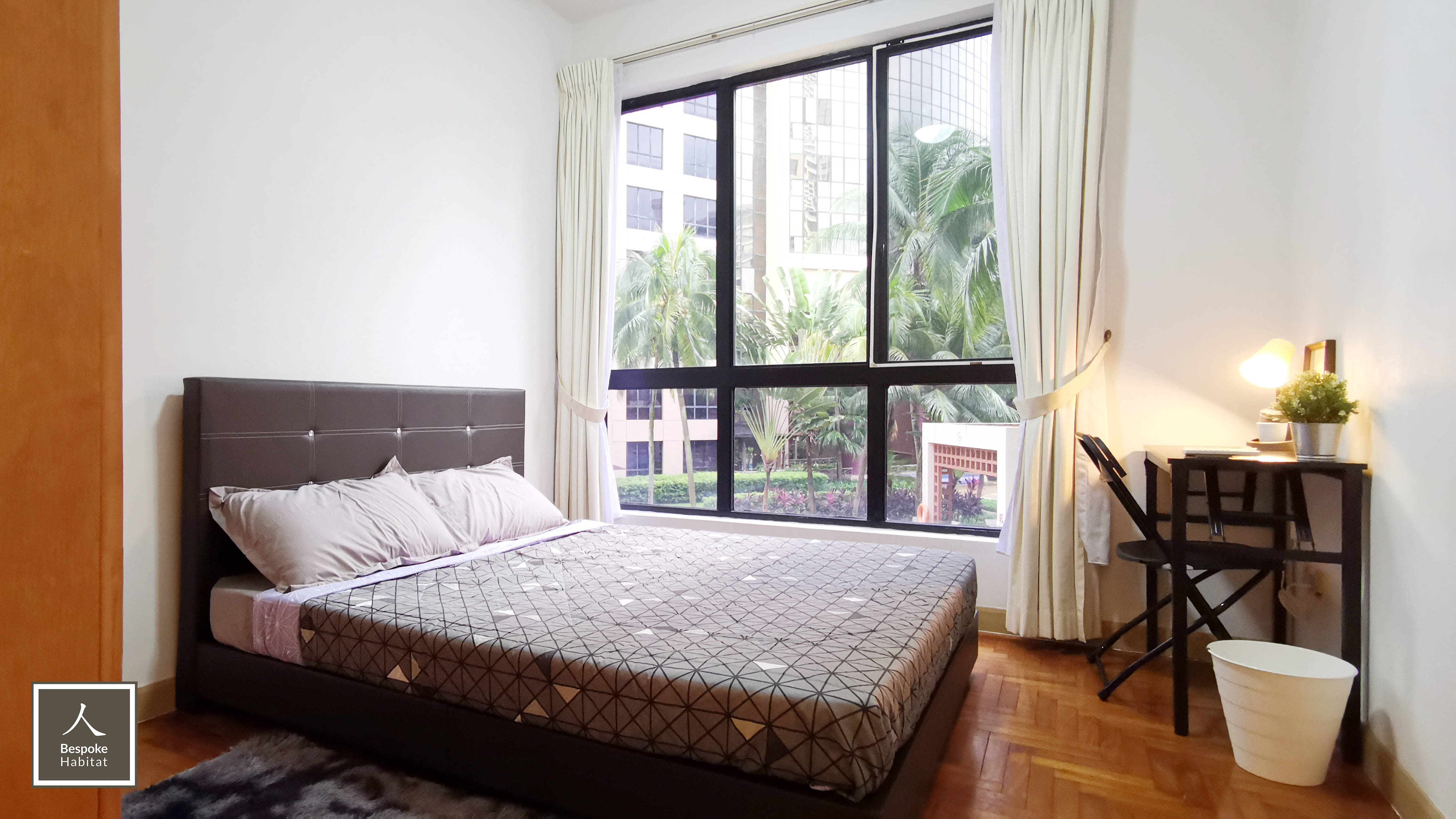 Standard Room 5 - Heritage View