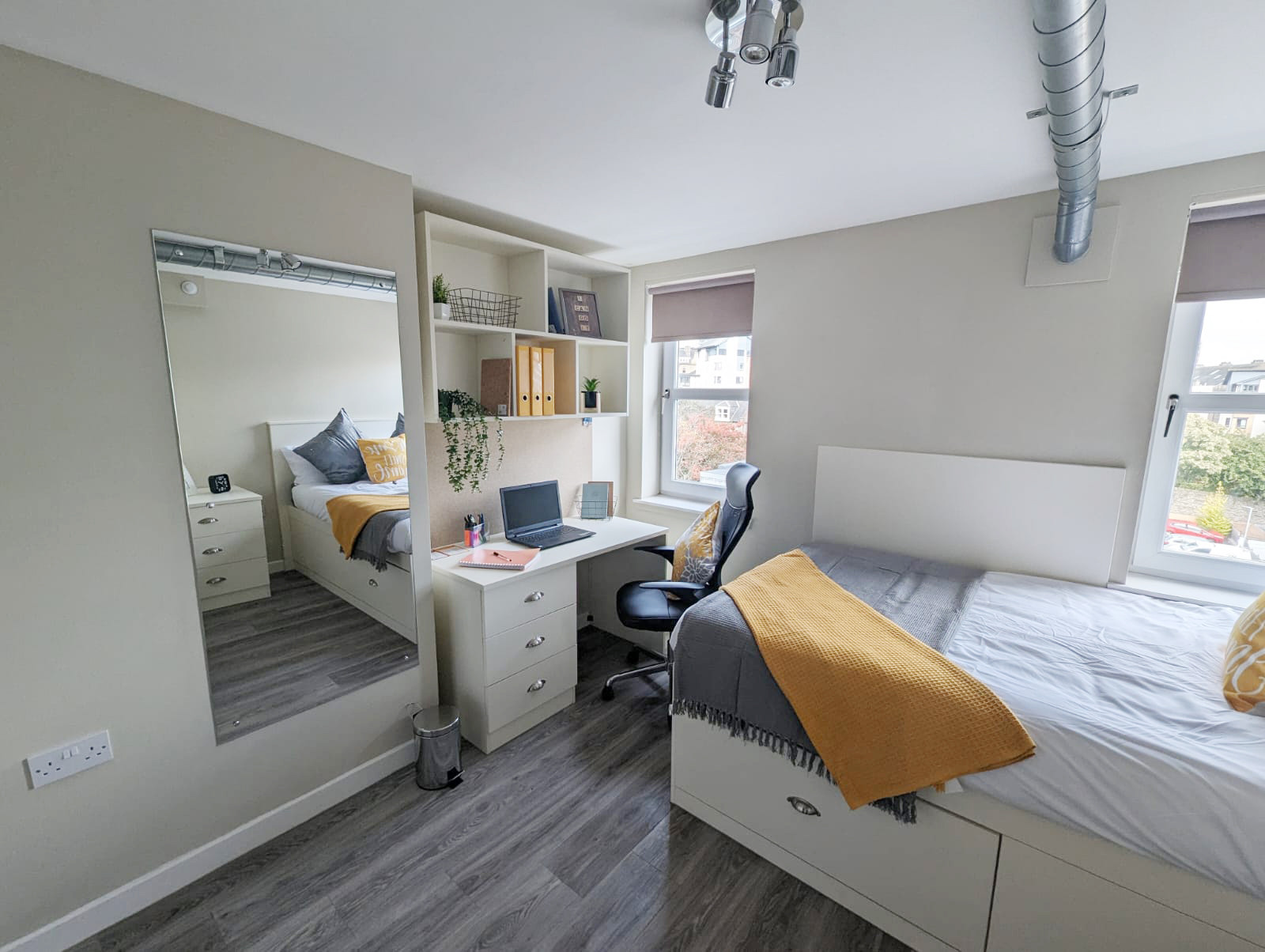Deluxe Ensuite - Peterson Hall