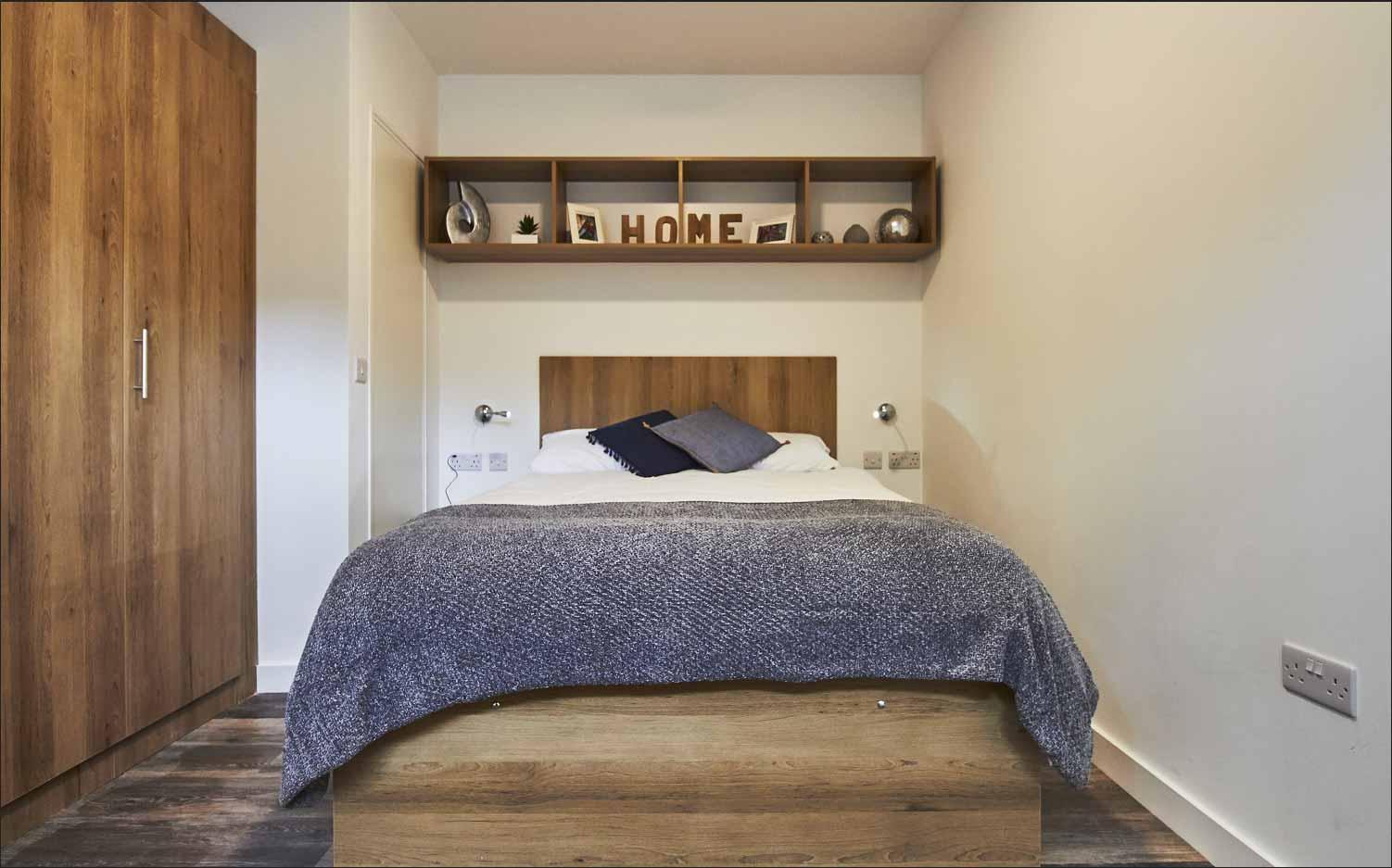 Club Studio - City Heights Cardiff