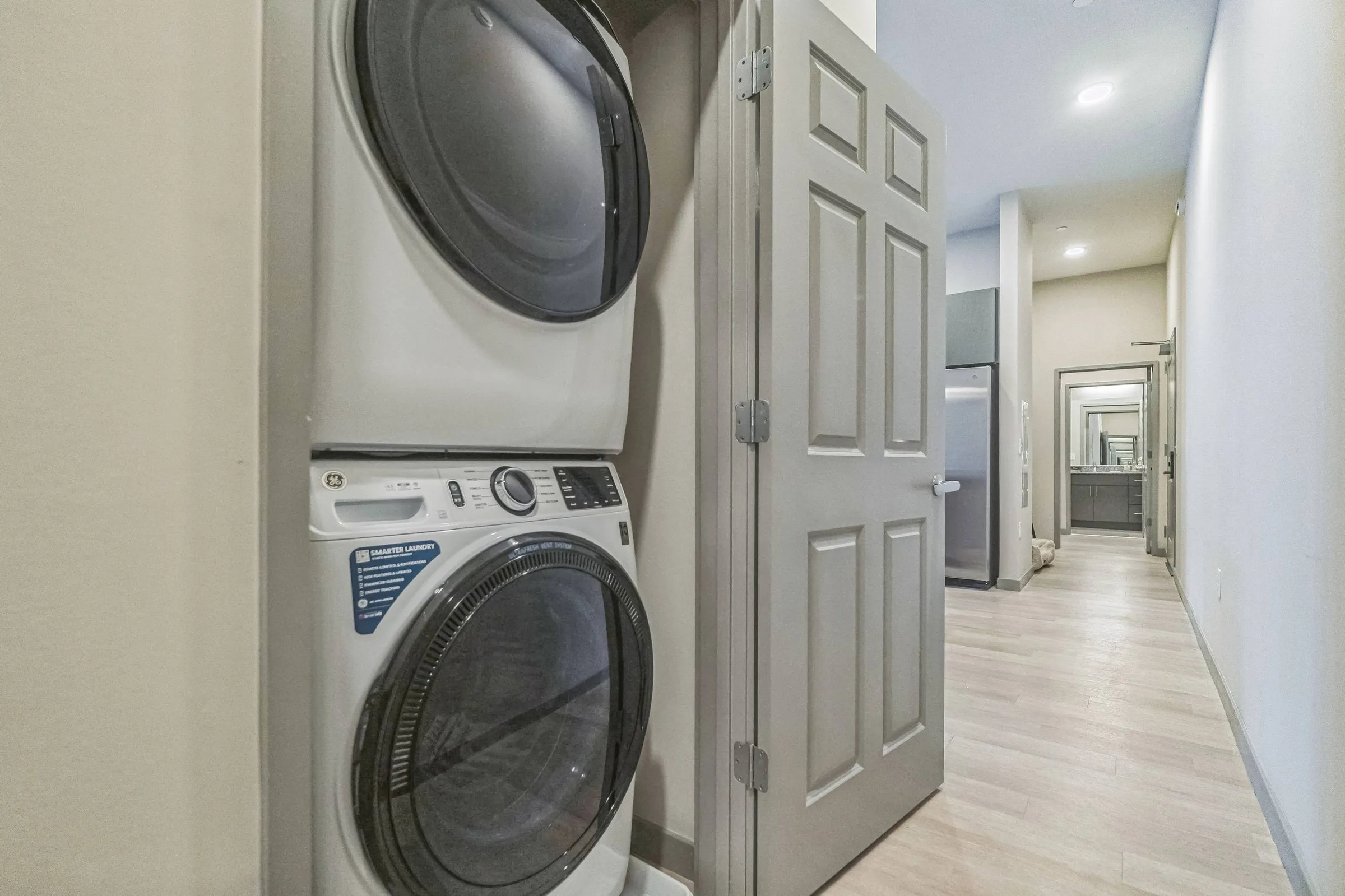 2Bed 2Bath - The Main on University@AM