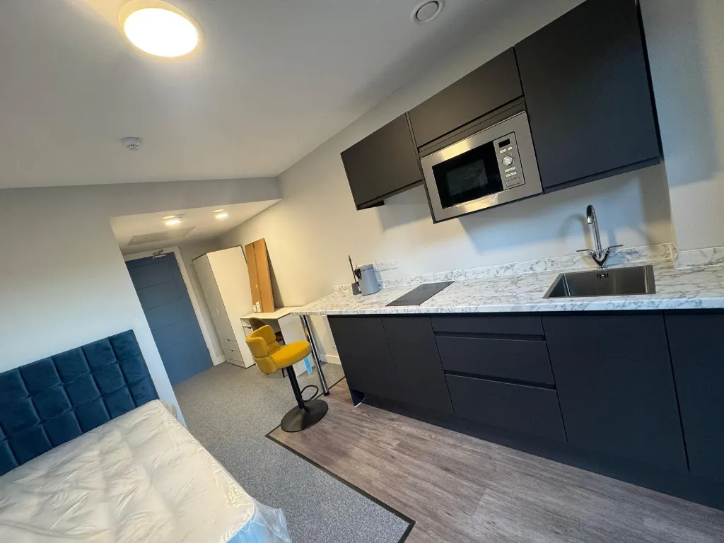 Classic Studio - Cleveland Apartments