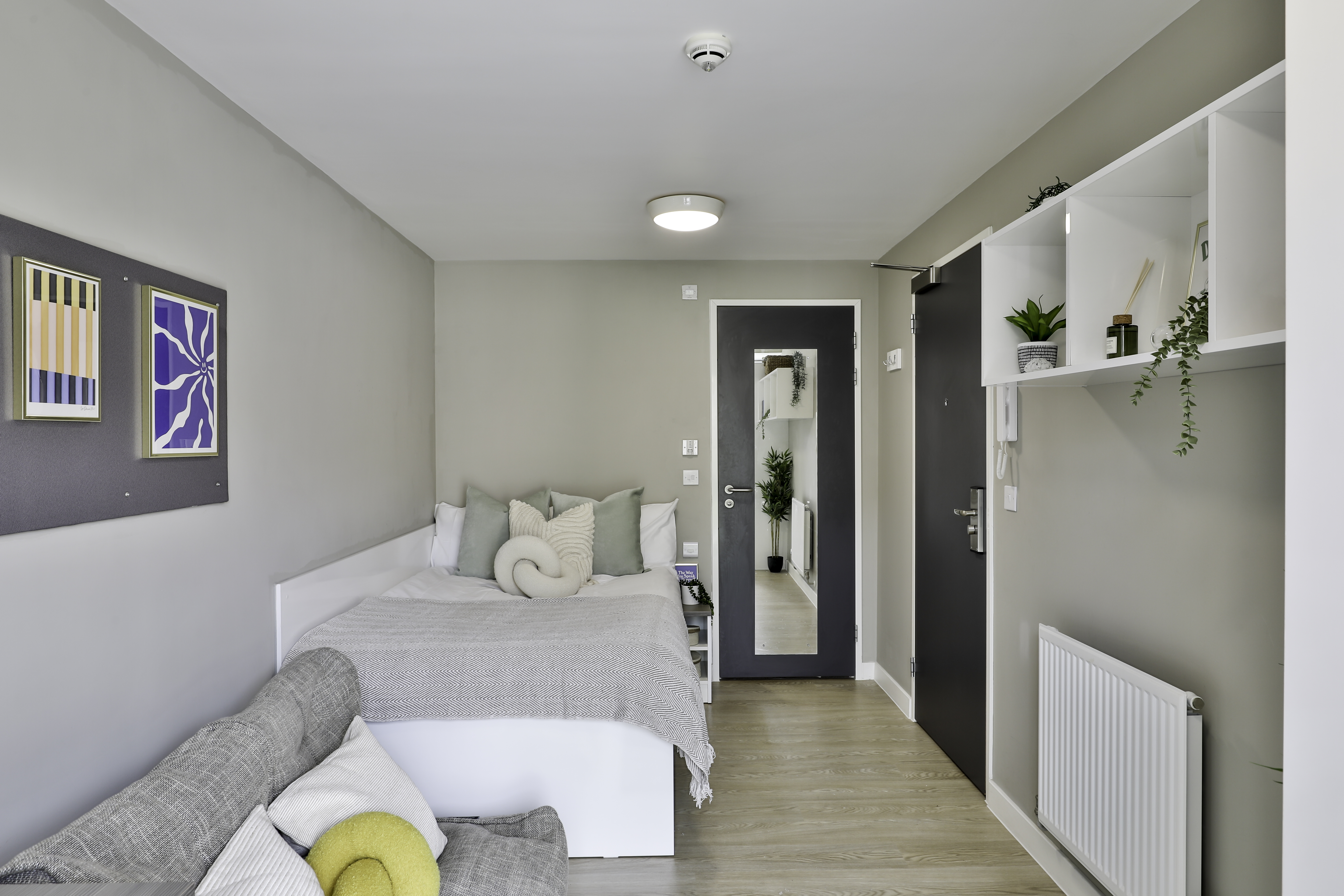 Classic Shared Apartment - James House