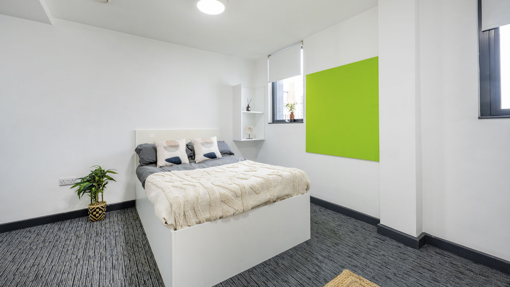 Premium Plus Ensuite - Glassworks