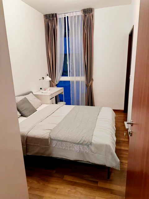 Premium Room (with En-suite Bathroom) - Rezi 26