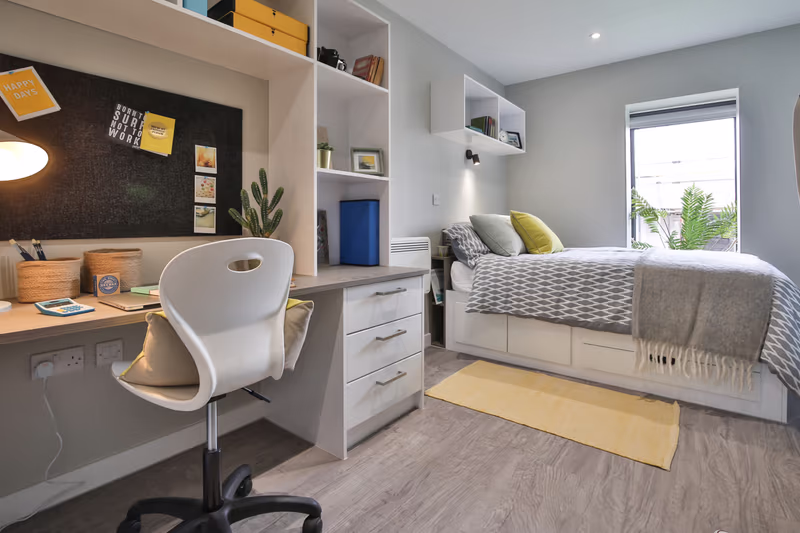 Classic Shared House - Clifton Place