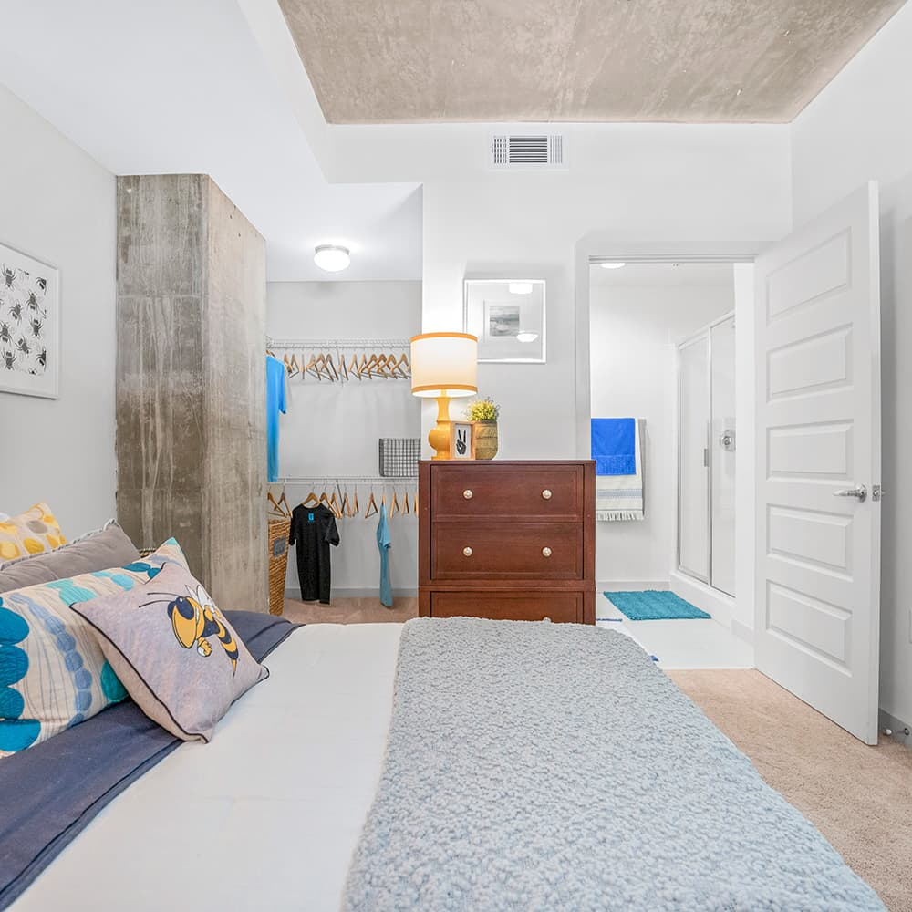 4B4B - Square on Fifth Apartments@AM