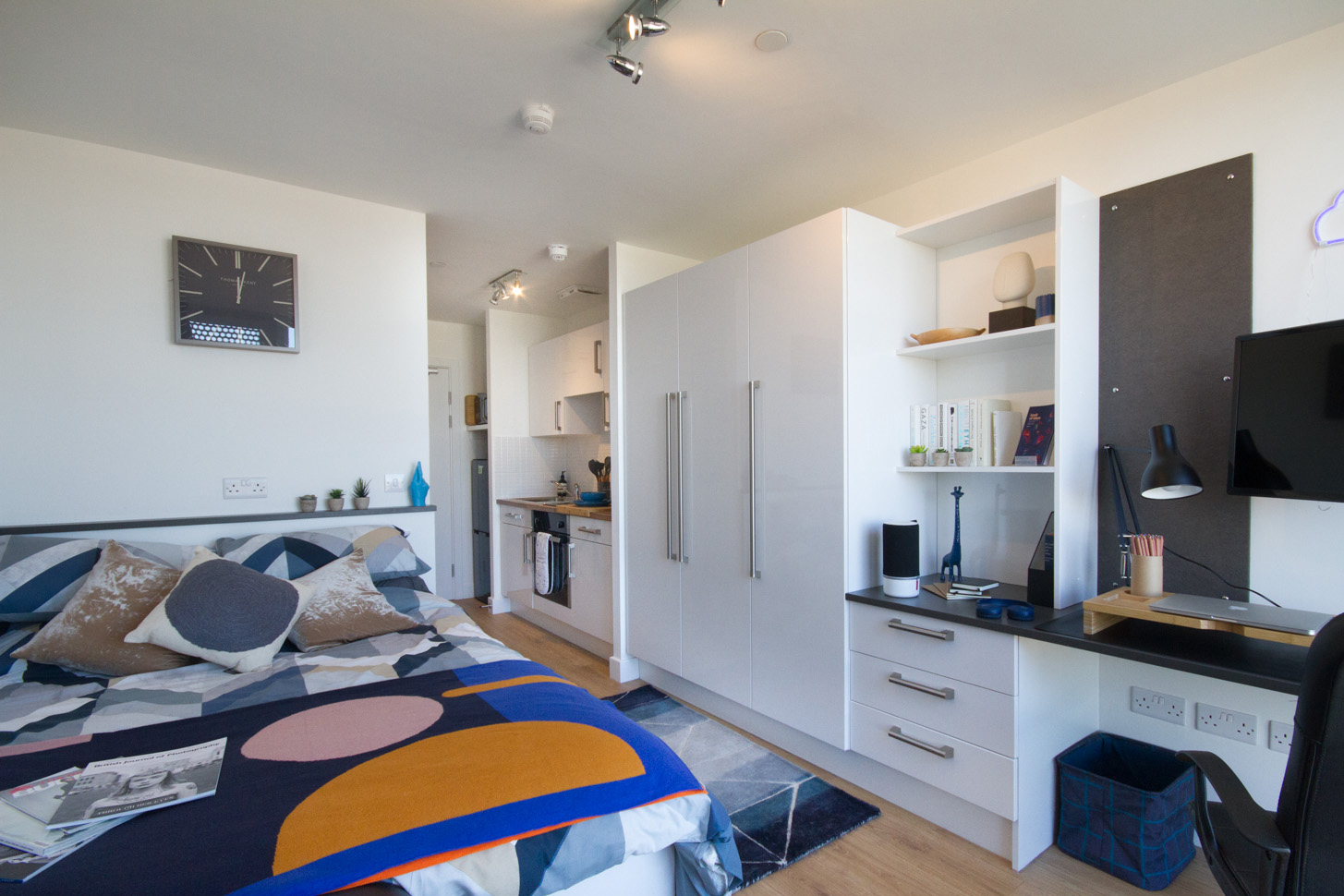 Penthouse Deluxe Studio - CODE Fairfax Street @AM