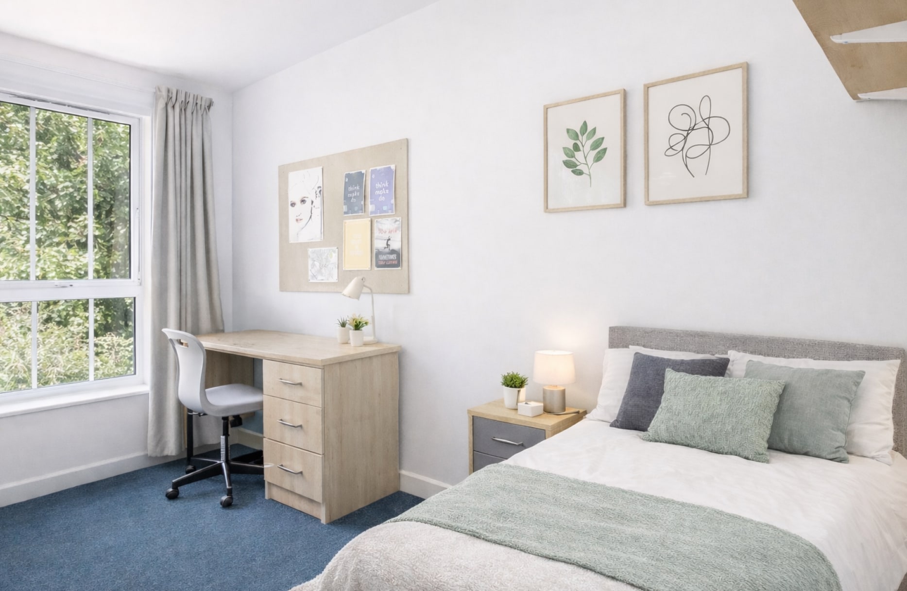 Small Ensuite - Parham Student Village