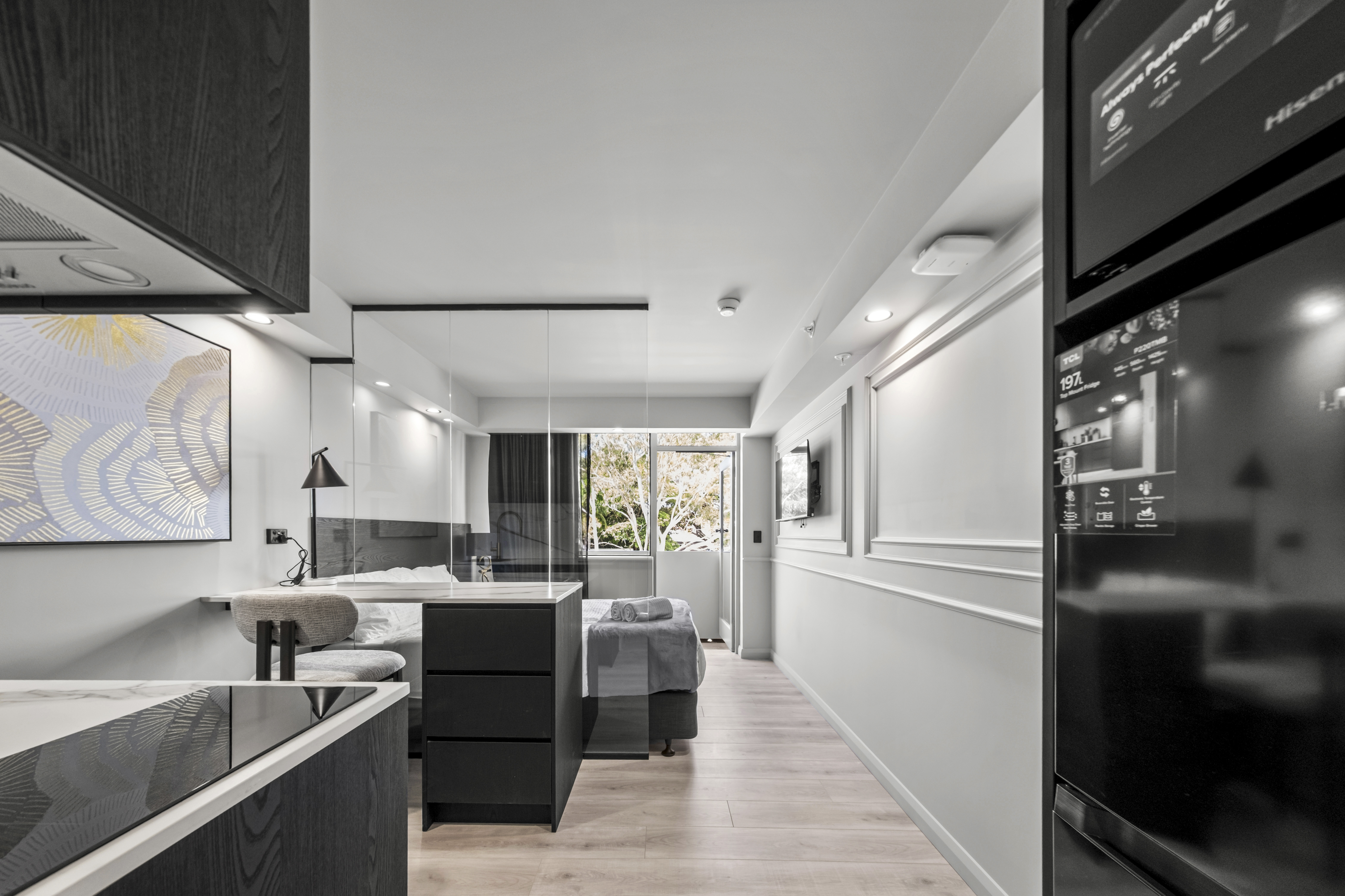 First Floor Luxury Balcony Room - OTTO Glebe