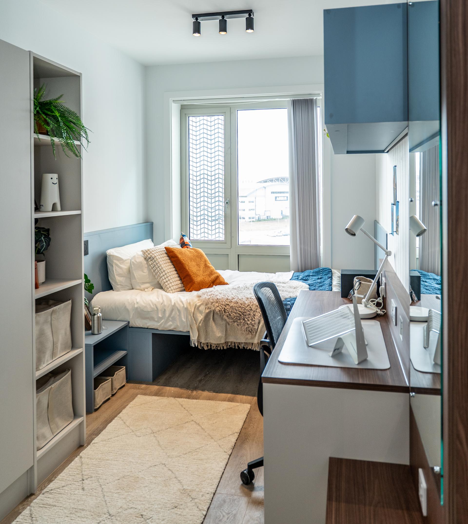 Classic 4 Bed Ensuite - The Propeller Quarter