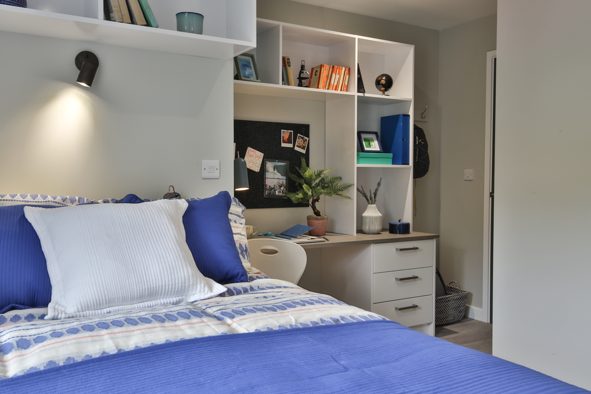 Classic 6-Bed Shared House - Ocean View