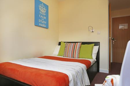 Classic En-Suite Tallis Court - Canterbury Student Village
