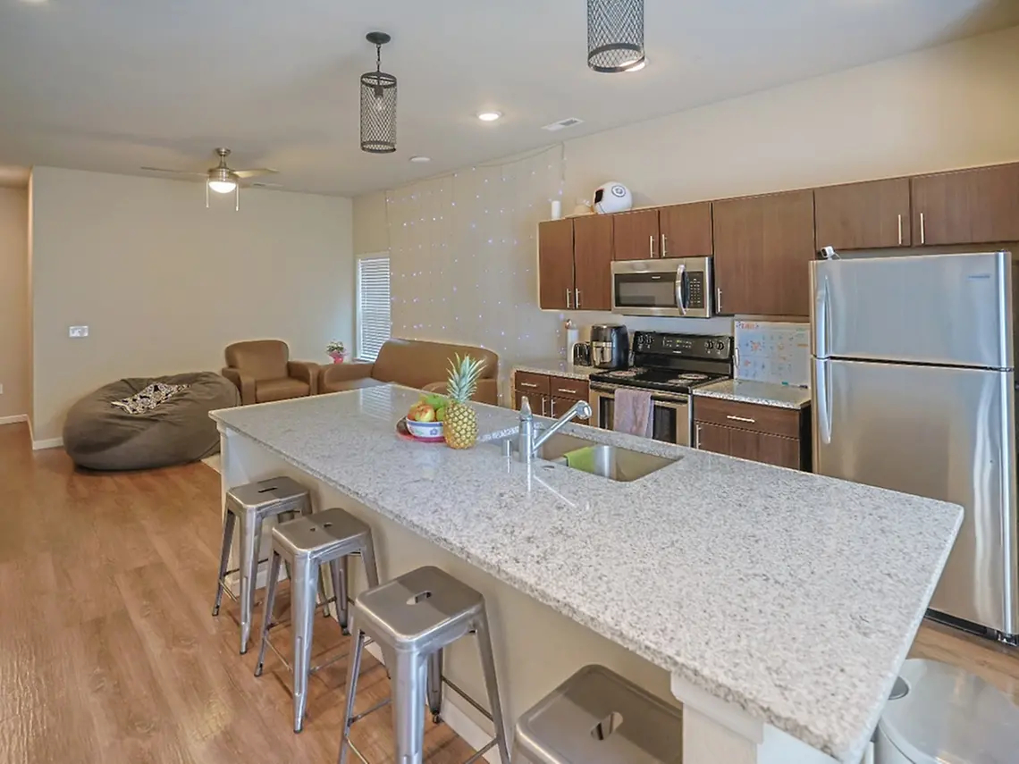 3 dormitorios, 3,5 baños - Pullman Hills