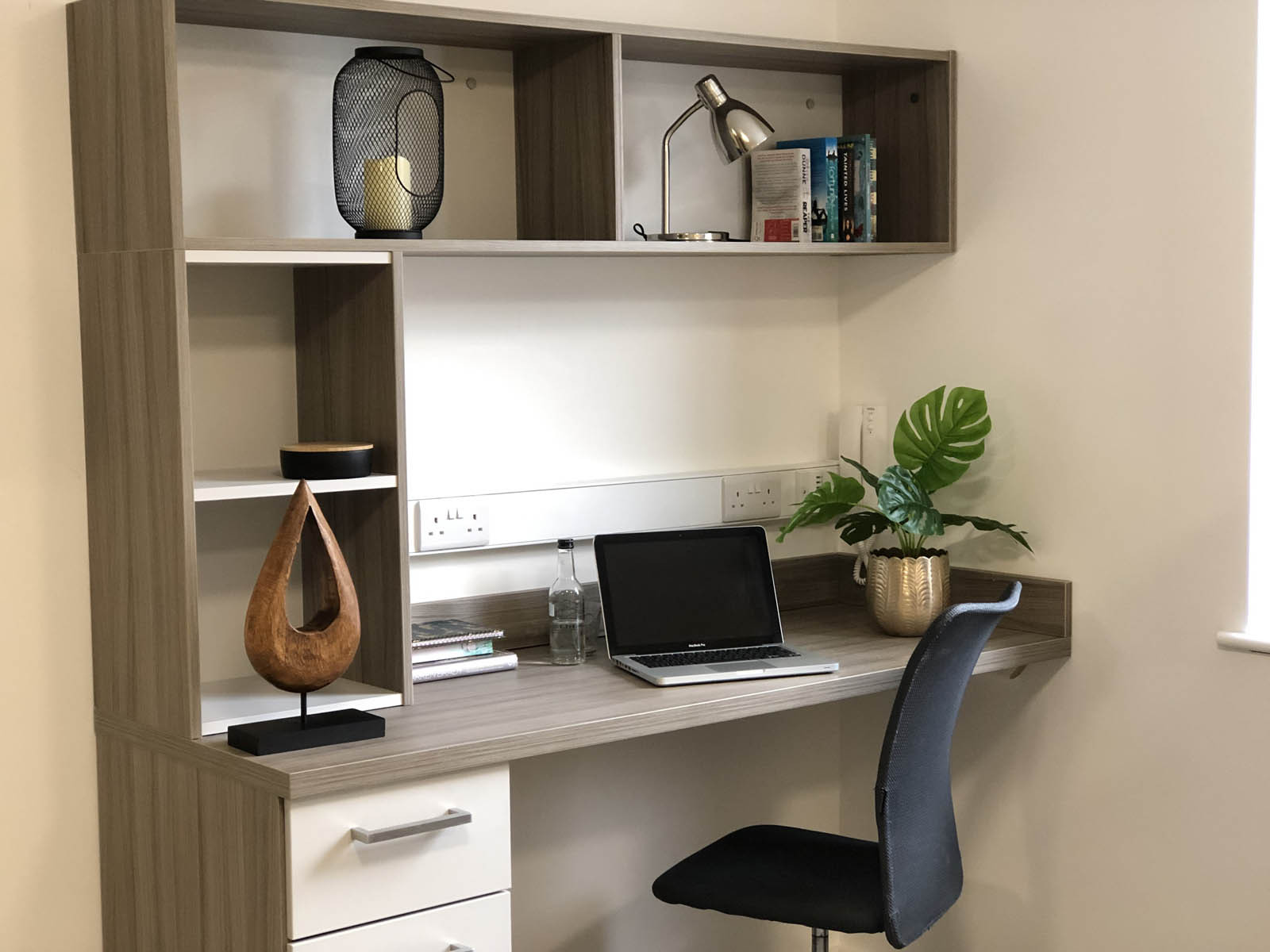 Premier Studio - Q Studios