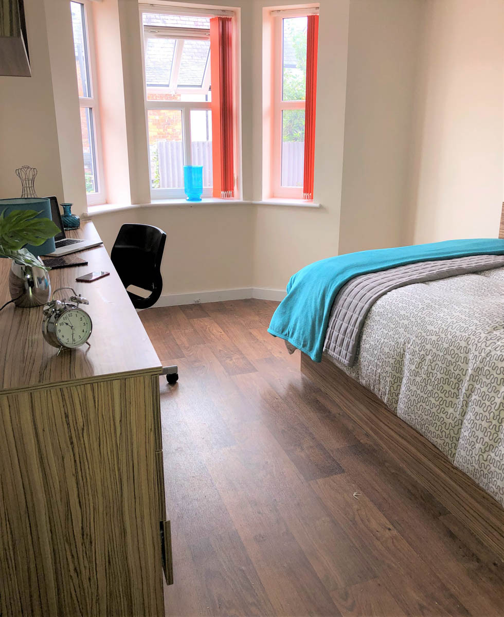 Premier En-Suite - Waterside Court